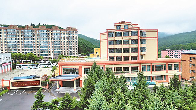     基地园区。本报记者 杜怀宇摄