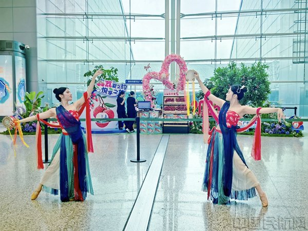 （本文图片均由白云机场提供）