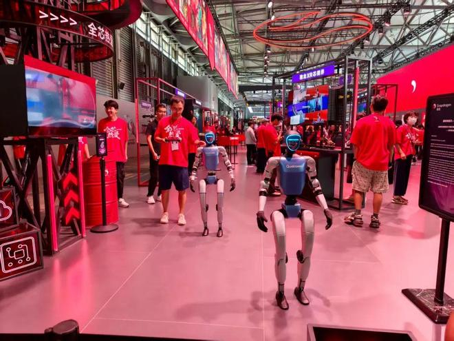 宇树 G1 机器人使用了高通 IQ-9100 芯片｜图片来源：极客公园