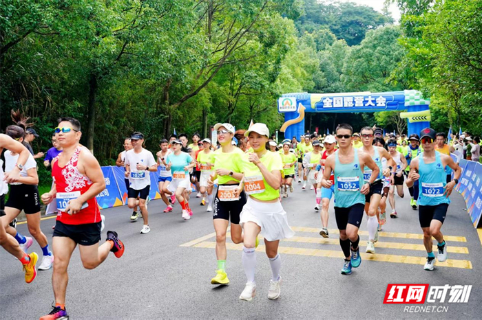 2025年全国露营大会中10KM轻装越野赛穿越龙女森林步道项目。