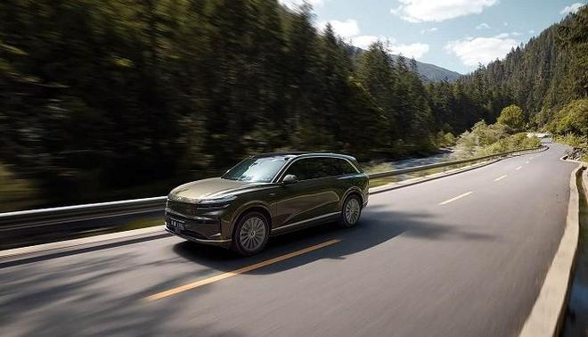  图片来源：乐道 乐道L90正式上市 关键词：大型SUV/17.98至29.98万元/乐道旗舰车型​​