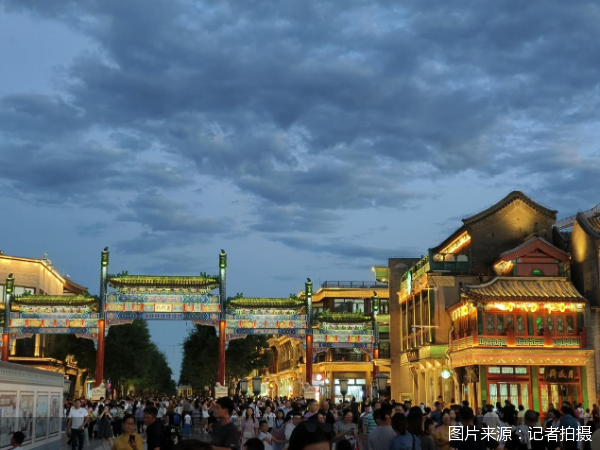 航司与机场数据也佐证了北京的热度。