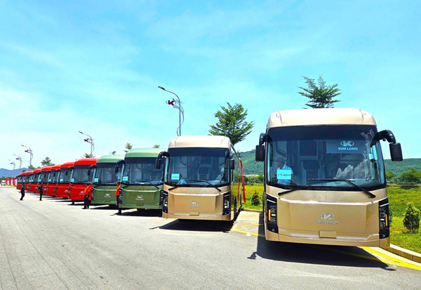 500台搭载玉柴YCK11发动机的客车出口越南市场