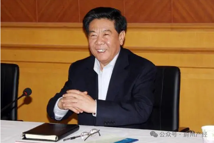 图|时任河北省委常委、宣传部长的艾文礼正在讲话（旧照）