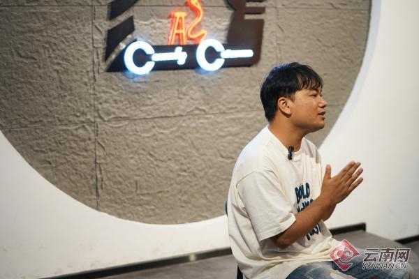 真勇接受云南网专访