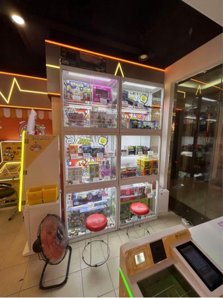 （广州某弹珠机店礼品兑换区  《消费者报道》记者摄）