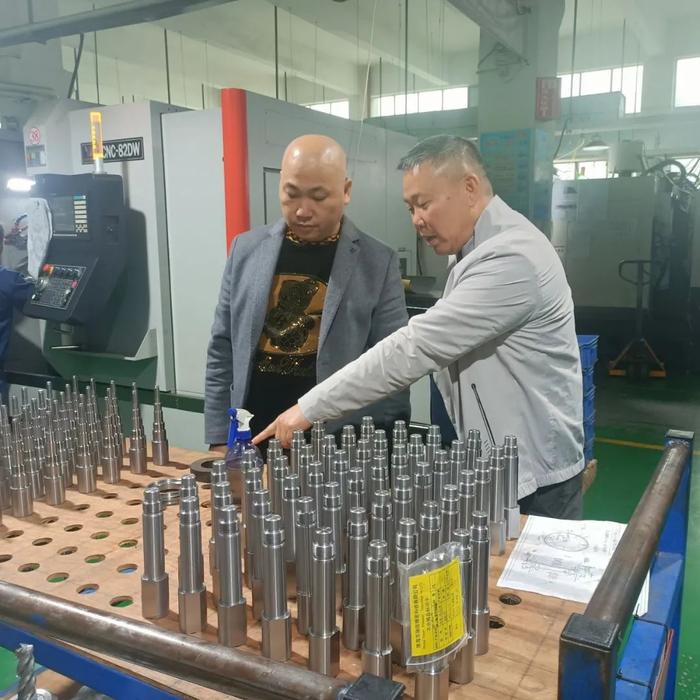 阳东区跟岗学习干部到珠海市金湾区红旗镇企业参观学习