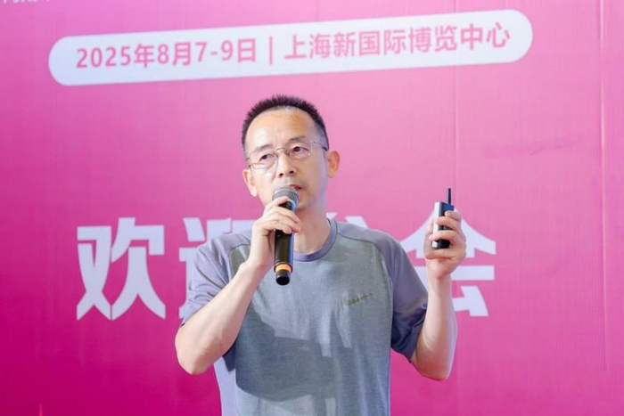 浙江工业职业技术学院教授邱泼