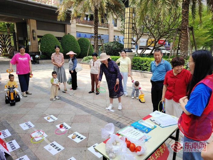 凤安社区“倡导移风易俗，喜事文明操办”活动现场。集美区委文明办 供图
