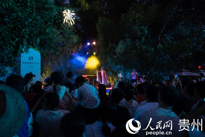 “吴承恩”讲述《西游记》创作灵感。人民网记者涂敏摄