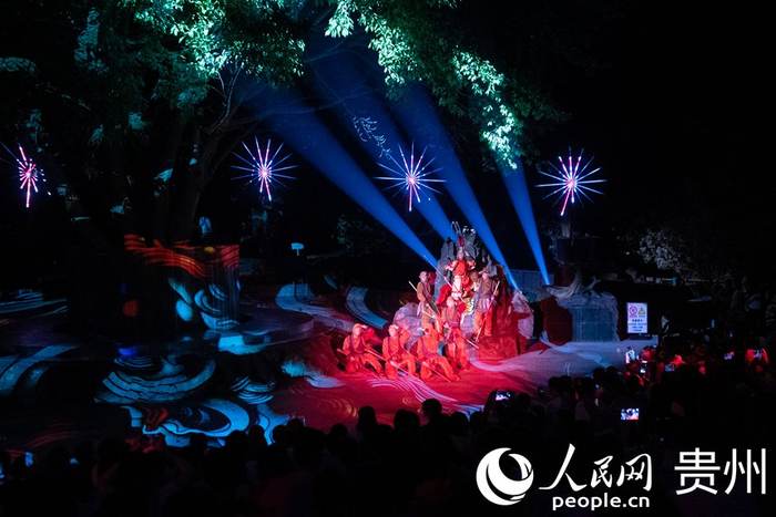 《再回西游》演出现场。人民网记者涂敏摄