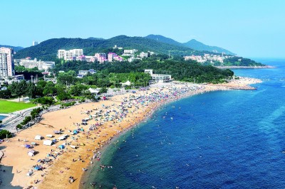 辽宁大连傅家庄公园海滨沙滩。新华社发