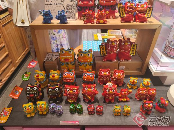 瓦猫元素的衍生伴手礼 曾昌龙 摄