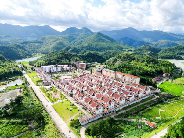 图：仙游县西苑乡凤山村新村全景
