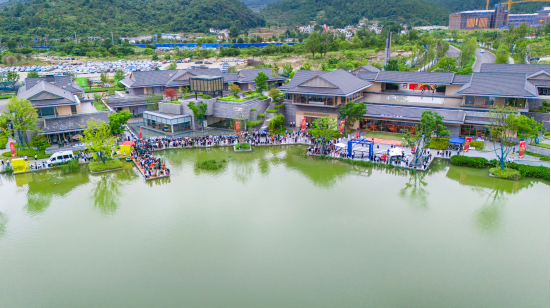 图注：“一龄·花溪时光里”打造多业态融合的生活街区