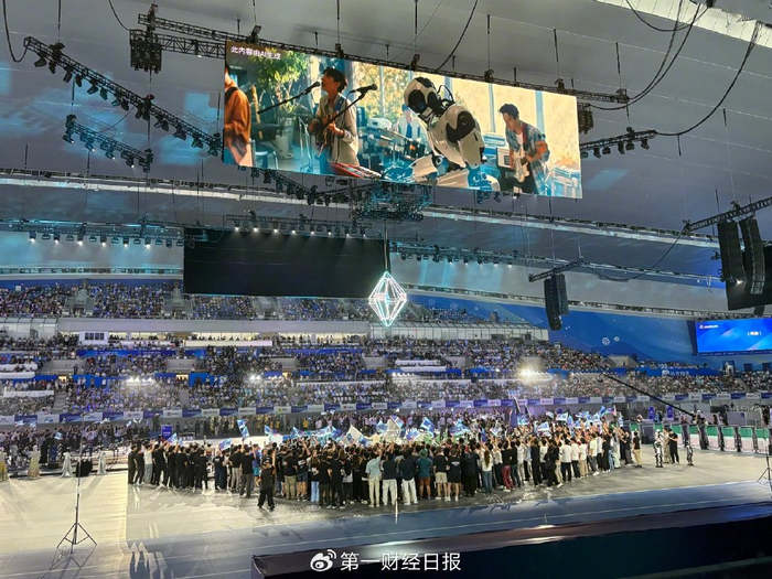 参赛队伍在开幕式亮相。图片来源：乔心怡。