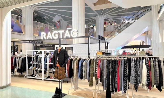 图源：FASHIONSNAP，World-RAGTAG曼谷店