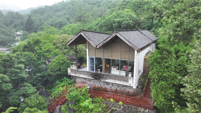 位于龙潭肖古村落内的“漂亮的房子”。本报通讯员 梅建广 摄