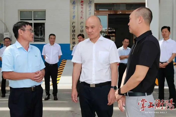 ▲8月15日上午，刘越高在建滔（衡阳）实业有限公司调研。