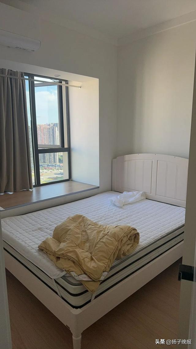 周女士被困房间