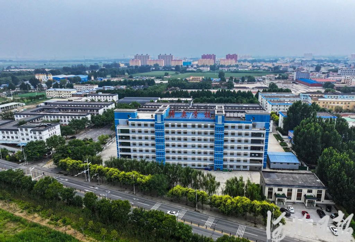 8月15日航拍的位于雄安新区的雄安博奥高级中学。河北日报见习记者李畅摄
