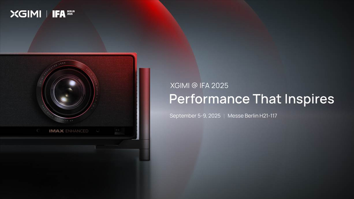 全球舞台首发其专业旗舰投影产品——TITAN