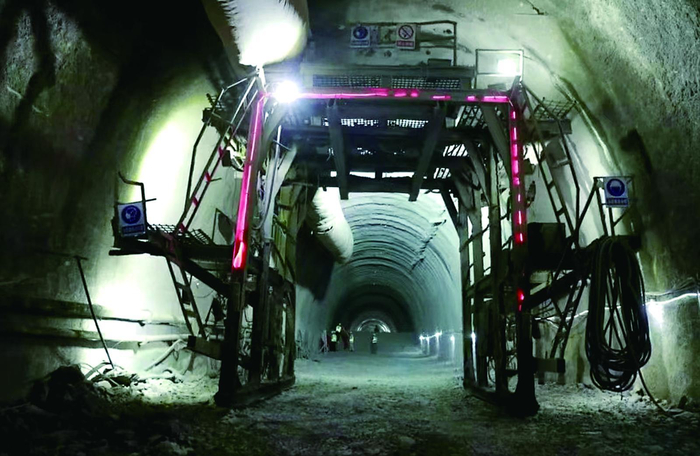     轨道交通27号线西永站至磁器口站实现双线贯通