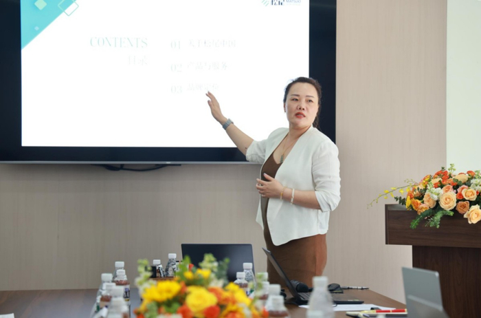 图：上海松尾常务副总经理张琴 分享