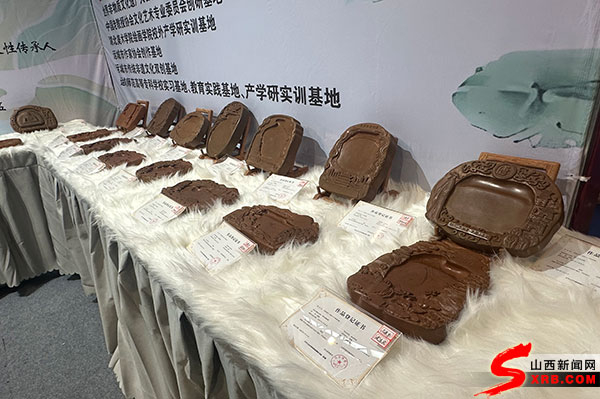 以117个县（市、区）文化故事为主题的绛州澄泥砚