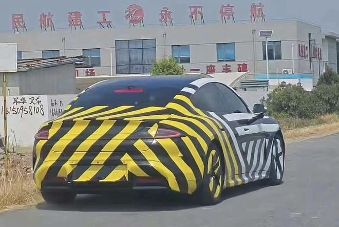 ▲谍照显示车尾或采用贯穿尾灯（图源网络）
