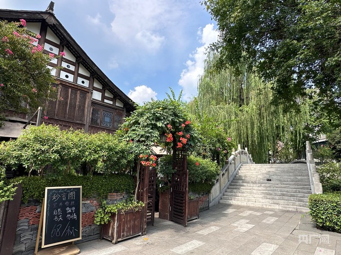 鐵像寺水街一景（央廣網記者 王穎 攝）