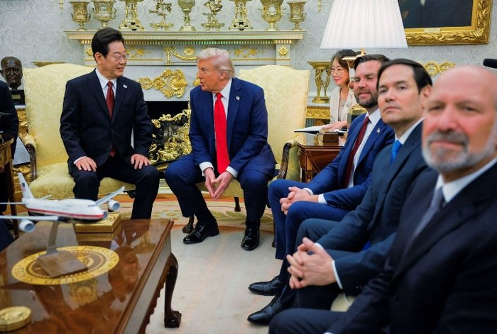 △當地時(shí)間8月25日，美國總統特朗普與韓國總統李在明在美國白宮進(jìn)行會(huì )晤（圖源：路透社）