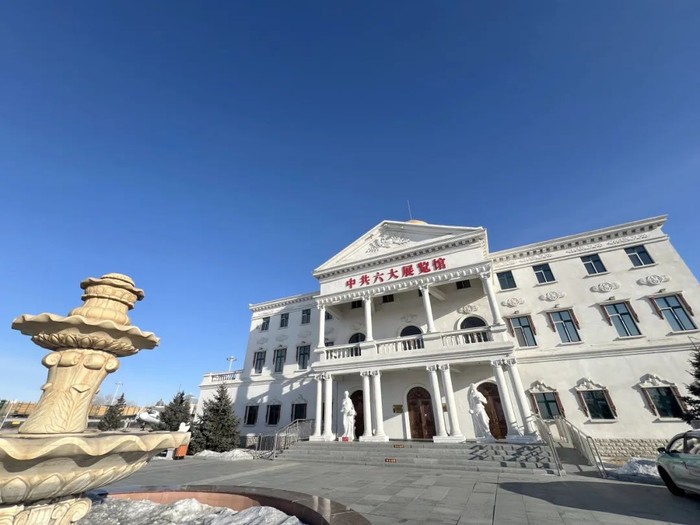 　中共六大展览馆。