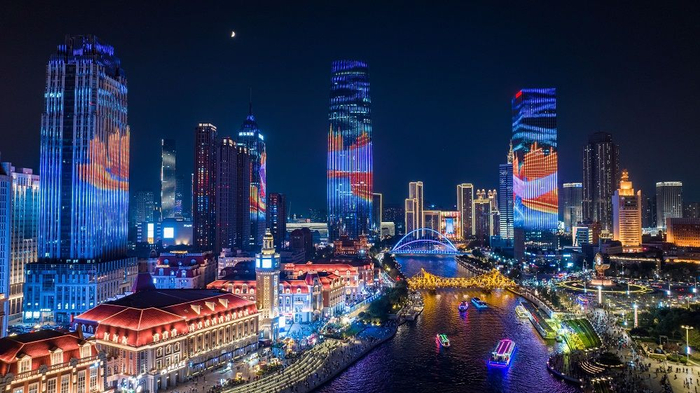 天津海河夜景（孙凡越 摄）