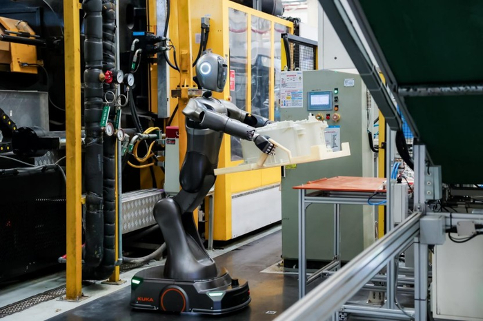 “美罗”人形机器人