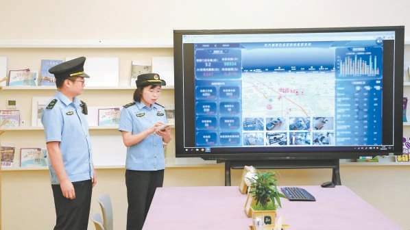 海淀区市场监管局启用远程监测和线上预警系统后，监管效率显著提升。 海淀区市场监管局供图