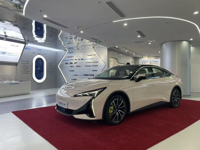 北汽极狐阿尔法S5。 新京报贝壳财经记者 白昊天 摄