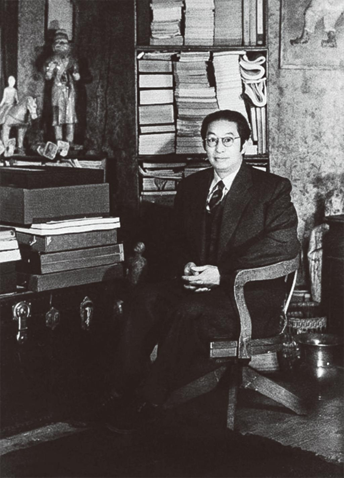 鄭振鐸（1898—1958）是中國現代著(zhù)名學(xué)者、文學(xué)家、藏書(shū)家