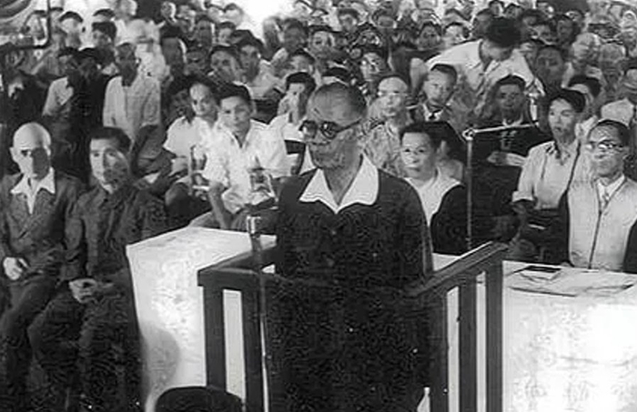 ?岡村寧次接受公審（資料照片）