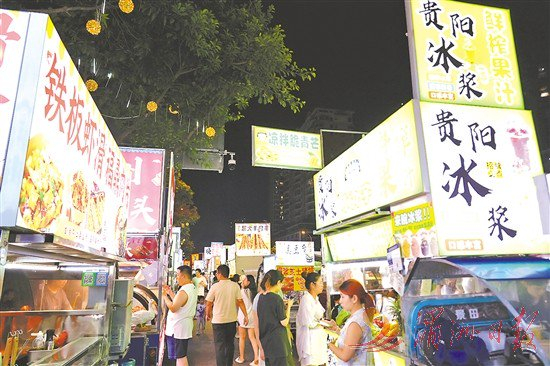 　　▲各种美食令人目不暇接。