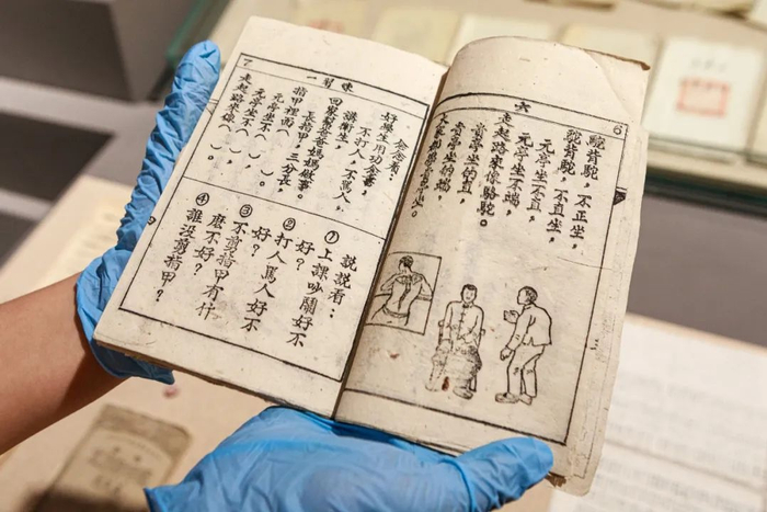 此書(shū)生動(dòng)勾勒出戰火中的童年日常（迎澤區委宣傳部供圖）