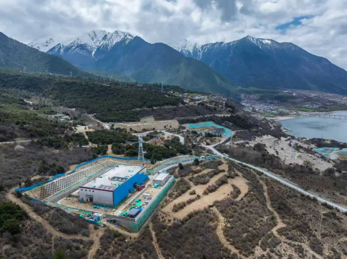 雅鲁藏布江下游水电工程现场