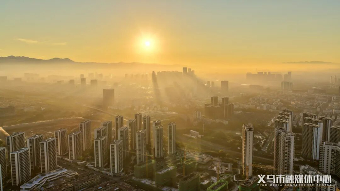 义乌朝阳 骆翔/摄