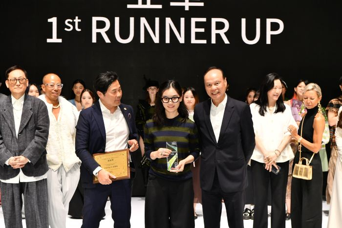 图4：「青年毛织设计师大赛2025」亚军得奖者徐露露，作品《身体‧空间‧感知 》