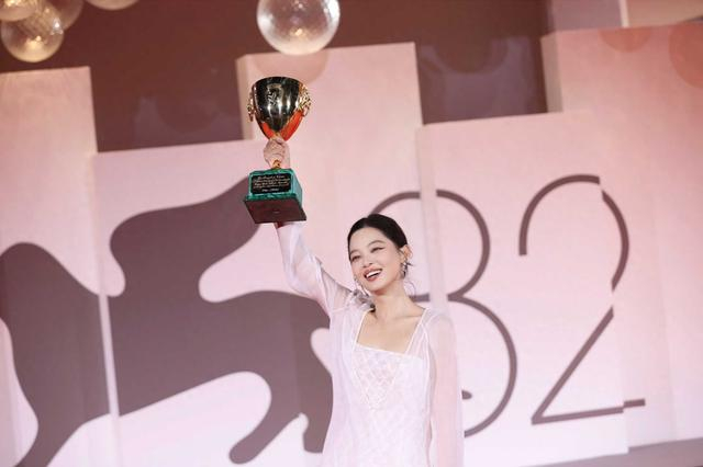 辛芷蕾获第82届威尼斯国际电影节主竞赛单元最佳女演员奖项。 片方供图