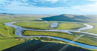 初秋時(shí)節，內蒙古呼倫貝爾市的秋游額爾古納濕地風(fēng)景如畫(huà)。新華社記者 馬金瑞攝