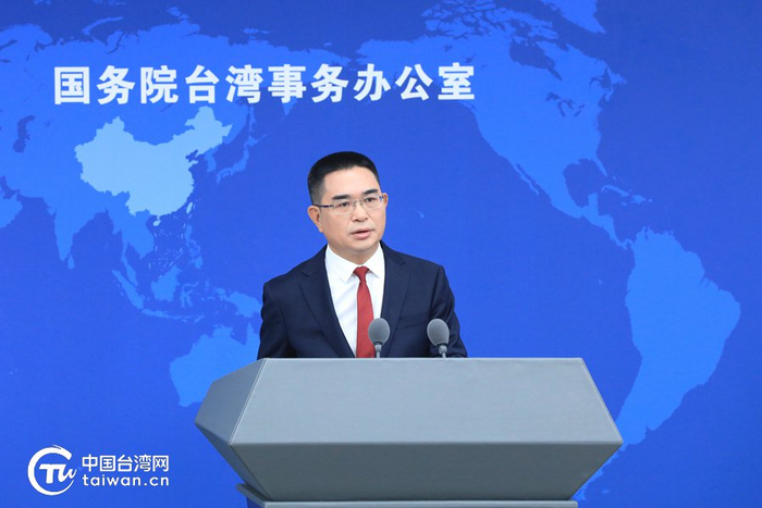 国台办发言人陈斌华就近期两岸热点议题回答了记者提问。（中国台湾网记者 尹赛楠 摄）