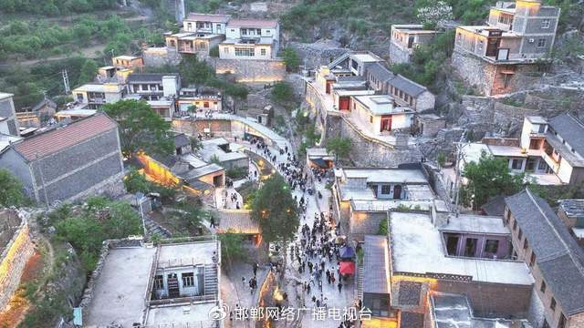 涉县大洼村航拍图。 郝群英 摄