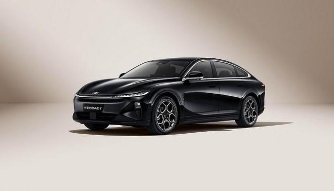  图片来源：长安启源 长安启源A07续航提升 关键词：中大型轿车/价格区间13.99至16.99万元/续航提升