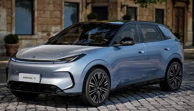  图片来源：极狐 极狐T1三电终身质保 关键词：小型车/6.28至8.88万元/强质保政策